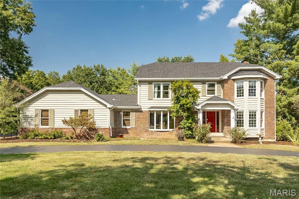 16401 Wilson Farm Drive, Chesterfield, MO 63005