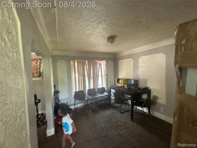 8210 Decatur Street, Detroit, MI 48228