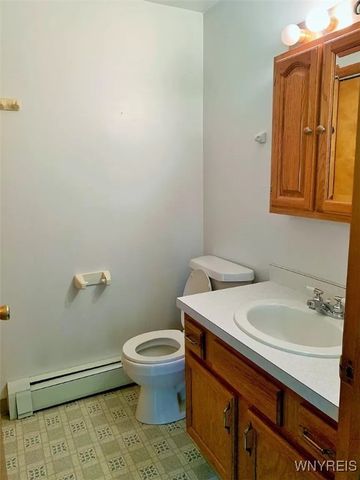 123 Ava Lane, Amherst, NY 14221