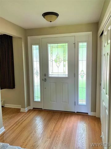 123 Ava Lane, Amherst, NY 14221