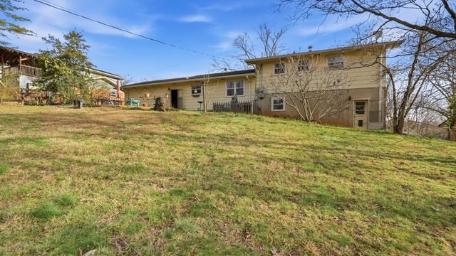 1304 Highcrest Drive, Hixson, TN 37343