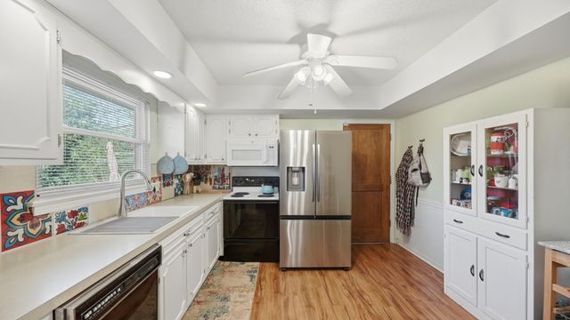 1304 Highcrest Drive, Hixson, TN 37343