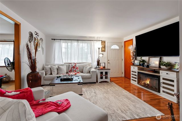 10312 Rainier Avenue SW, Lakewood, WA 98499