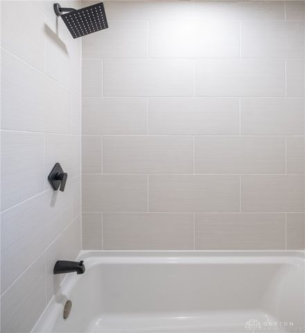 2006 S Linda Drive, Bellbrook, OH 45305