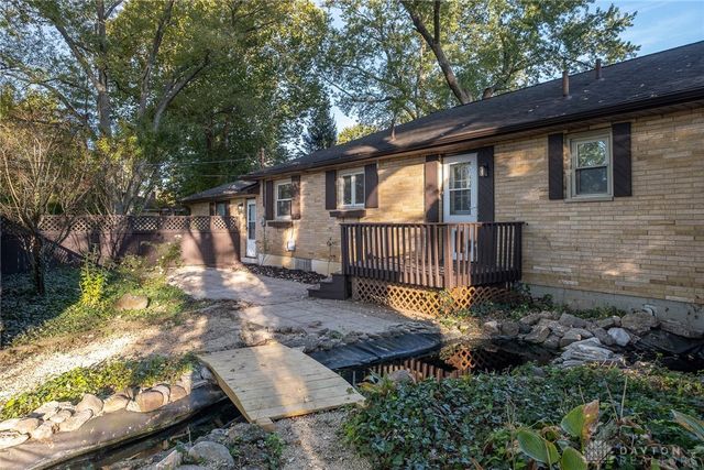 2006 S Linda Drive, Bellbrook, OH 45305