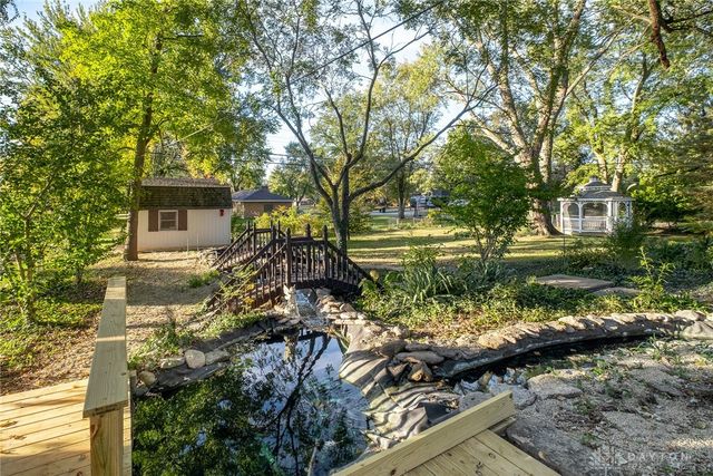 2006 S Linda Drive, Bellbrook, OH 45305