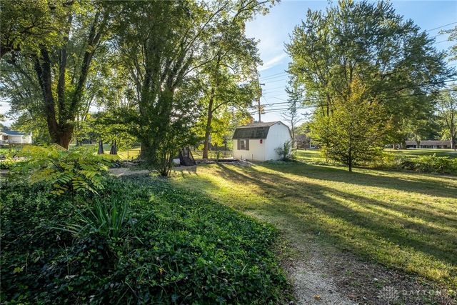 2006 S Linda Drive, Bellbrook, OH 45305