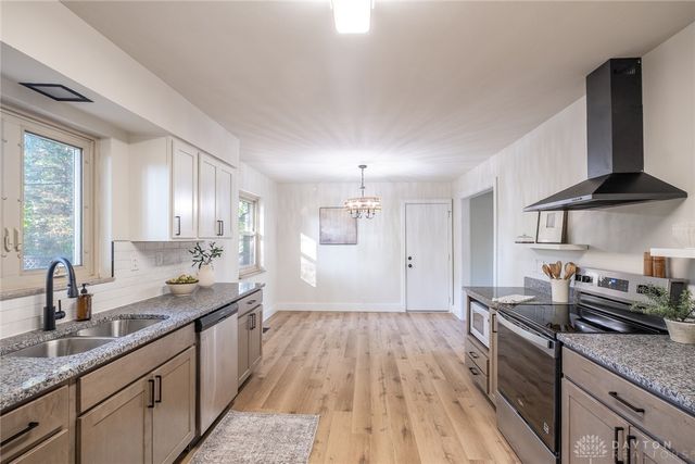 2006 S Linda Drive, Bellbrook, OH 45305