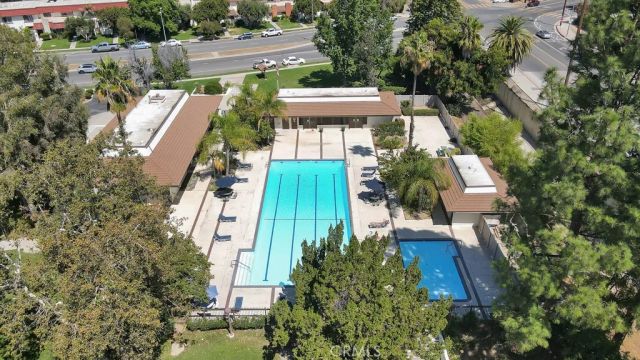 10121 Larwin Avenue 3, Chatsworth, CA 91311