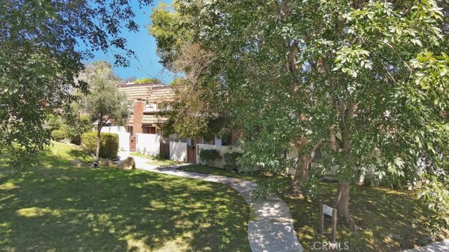 10121 Larwin Avenue 3, Chatsworth, CA 91311