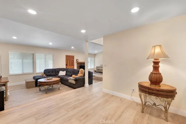 10121 Larwin Avenue 3, Chatsworth, CA 91311