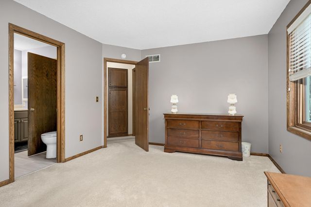 9482 Niagara Lane N, Maple Grove, MN 55369