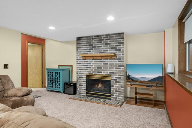 9482 Niagara Lane N, Maple Grove, MN 55369