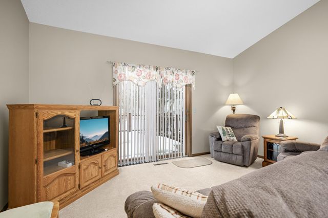 9482 Niagara Lane N, Maple Grove, MN 55369