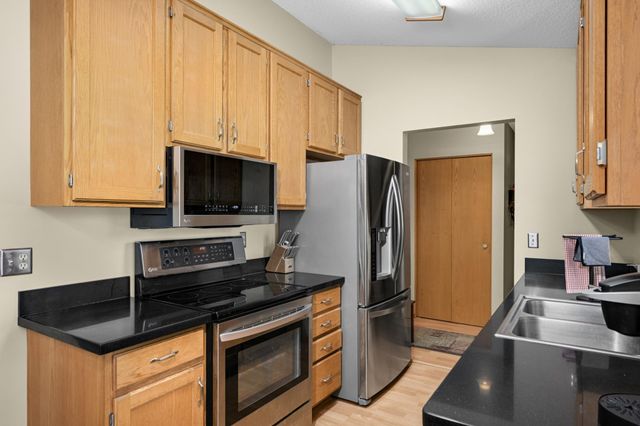 9482 Niagara Lane N, Maple Grove, MN 55369