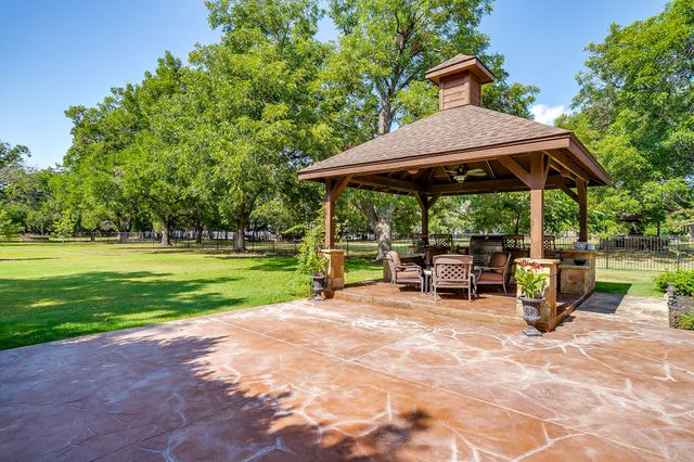 6251 Paper Shell Way, Fort Worth, TX 76179