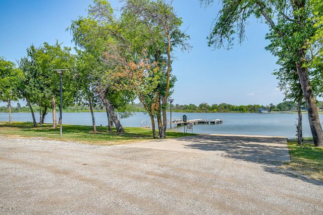 6251 Paper Shell Way, Fort Worth, TX 76179