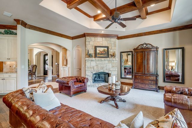 6251 Paper Shell Way, Fort Worth, TX 76179