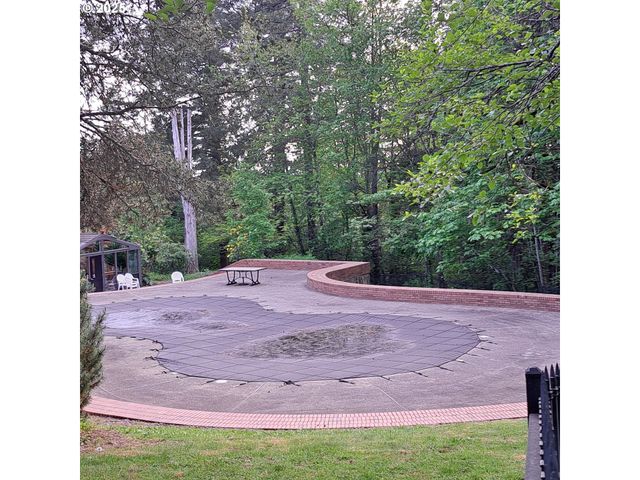 7556 Sw Barnes Rd C, Portland, OR 97225