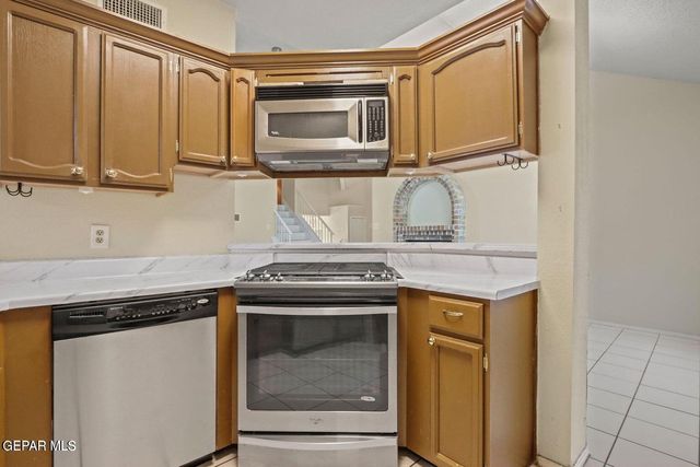 12072 AUTUMN GATE Drive, El Paso, TX 79936