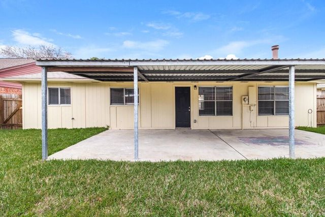 9938 Shell Rock Road, La Porte, TX 77571