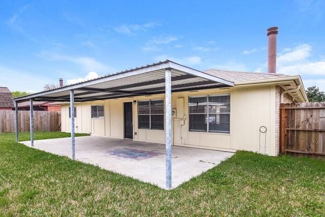 9938 Shell Rock Road, La Porte, TX 77571
