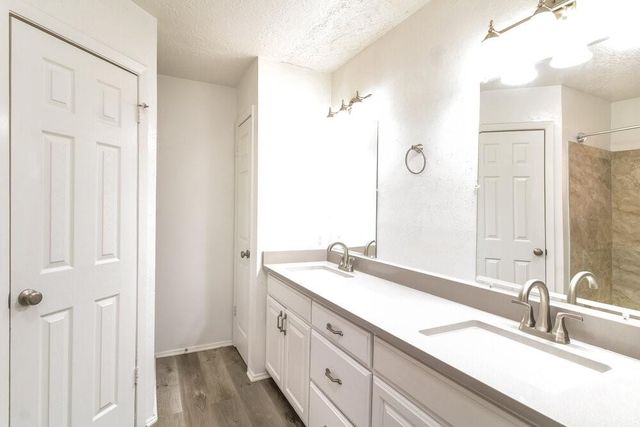9938 Shell Rock Road, La Porte, TX 77571