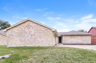 9938 Shell Rock Road, La Porte, TX 77571