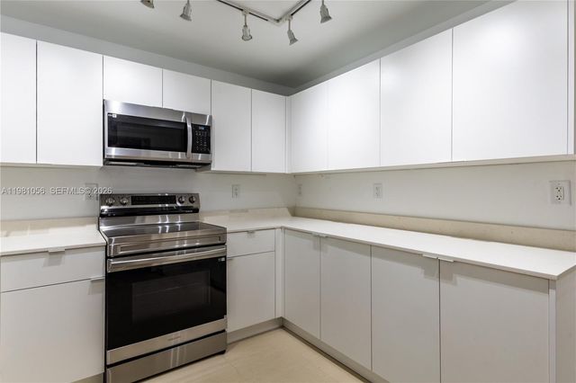 101 Ocean Lane Dr 1013, Key Biscayne, FL 33149