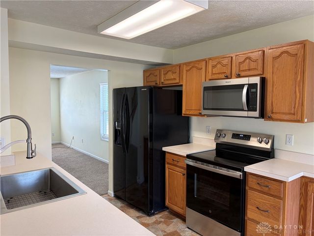 6309 Ashley Meadows Court, Huber Heights, OH 45424