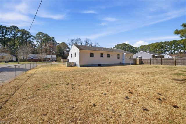 404 Felton RD, Portsmouth, VA 23701