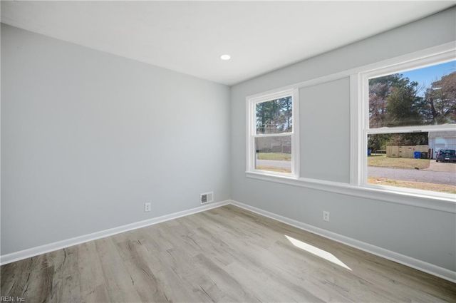 404 Felton RD, Portsmouth, VA 23701