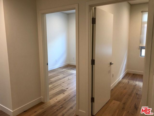 938 S ORANGE GROVE Avenue 201, Los Angeles, CA 90036