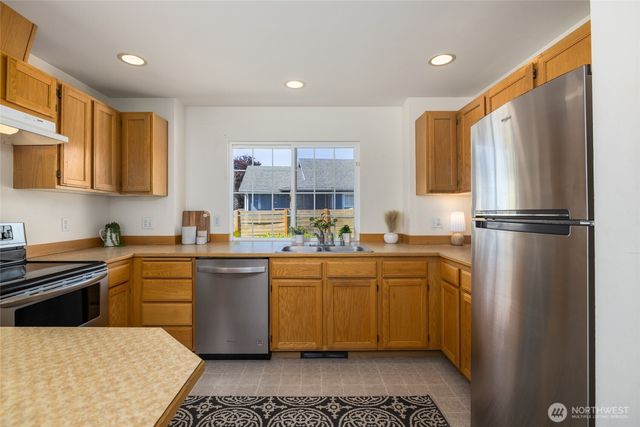 1803 S 30th Street, Mount Vernon, WA 98274