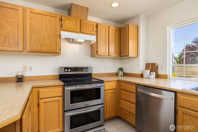 1803 S 30th Street, Mount Vernon, WA 98274