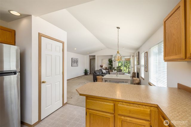 1803 S 30th Street, Mount Vernon, WA 98274