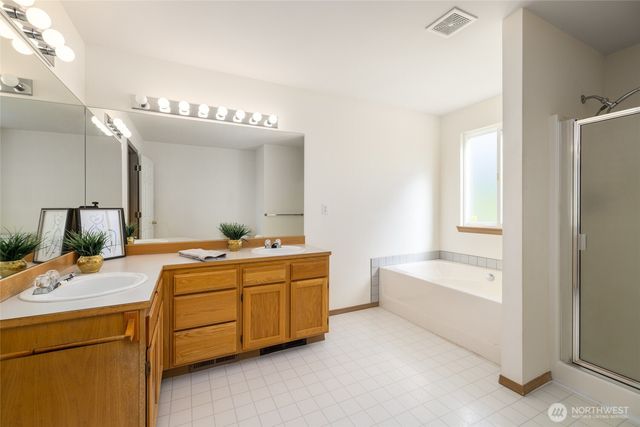 1803 S 30th Street, Mount Vernon, WA 98274