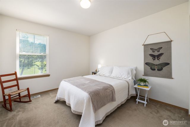 1803 S 30th Street, Mount Vernon, WA 98274