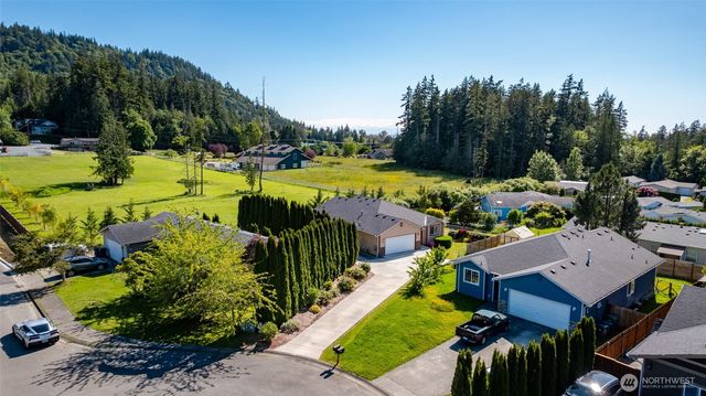 1803 S 30th Street, Mount Vernon, WA 98274