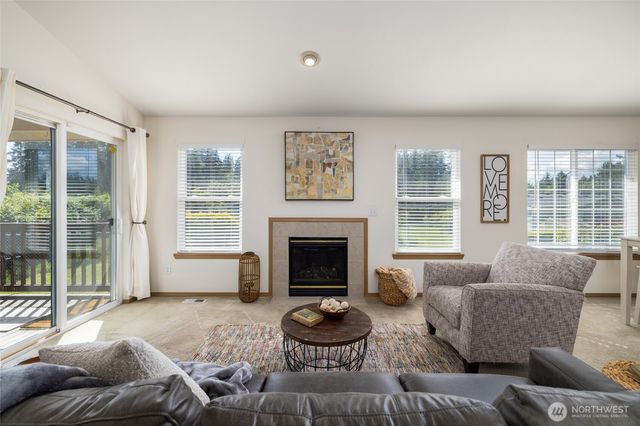 1803 S 30th Street, Mount Vernon, WA 98274
