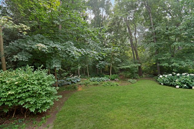 744 Strawberry Fields, Gurnee, IL 60031