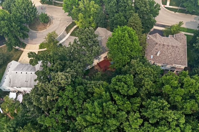 744 Strawberry Fields, Gurnee, IL 60031
