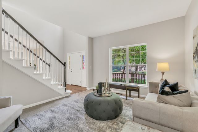 744 Strawberry Fields, Gurnee, IL 60031
