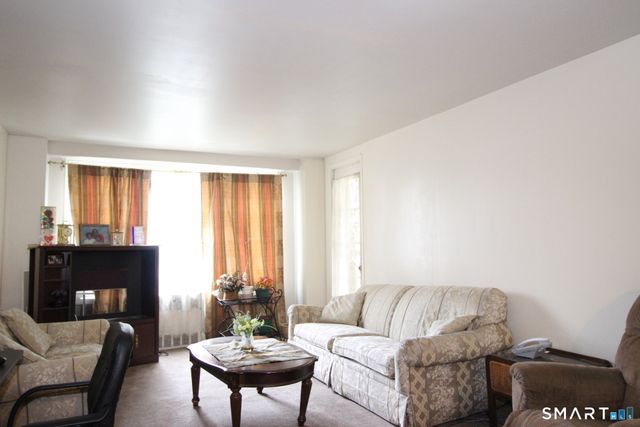 71 Strawberry Hill Avenue 221, Stamford, CT 06902