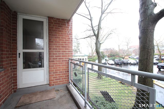 71 Strawberry Hill Avenue 221, Stamford, CT 06902
