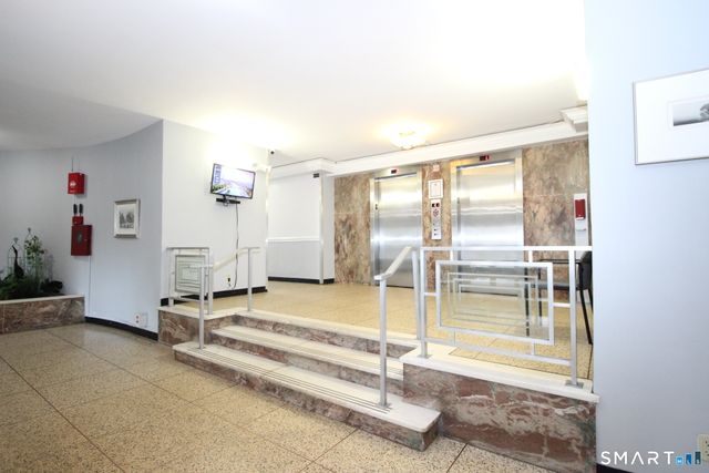 71 Strawberry Hill Avenue 221, Stamford, CT 06902