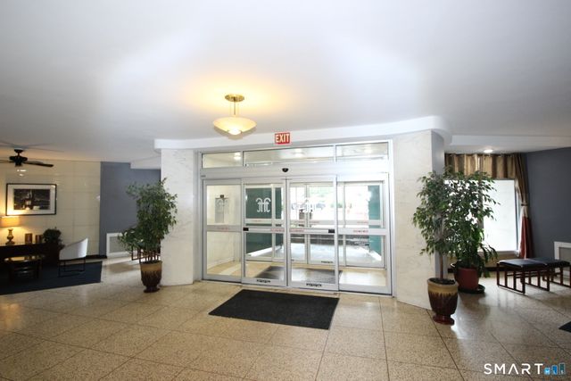 71 Strawberry Hill Avenue 221, Stamford, CT 06902