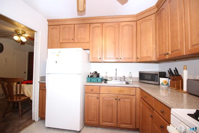 71 Strawberry Hill Avenue 221, Stamford, CT 06902