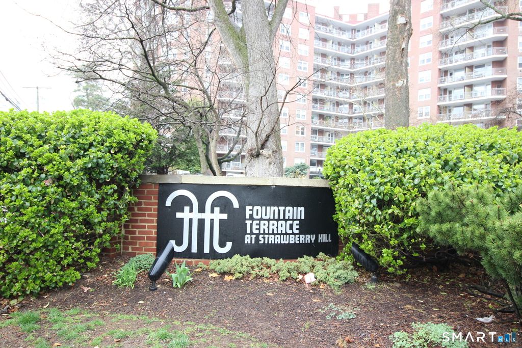 71 Strawberry Hill Avenue 221, Stamford, CT 06902