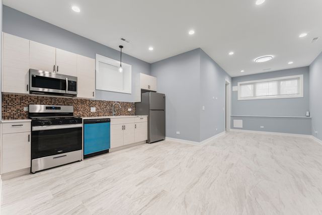 3029 W Washington Boulevard, Chicago, IL 60612